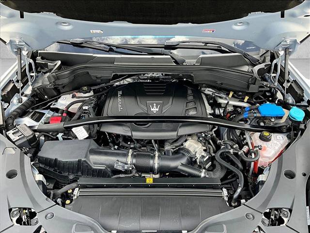 Used 2023 Maserati Grecale GT image 11