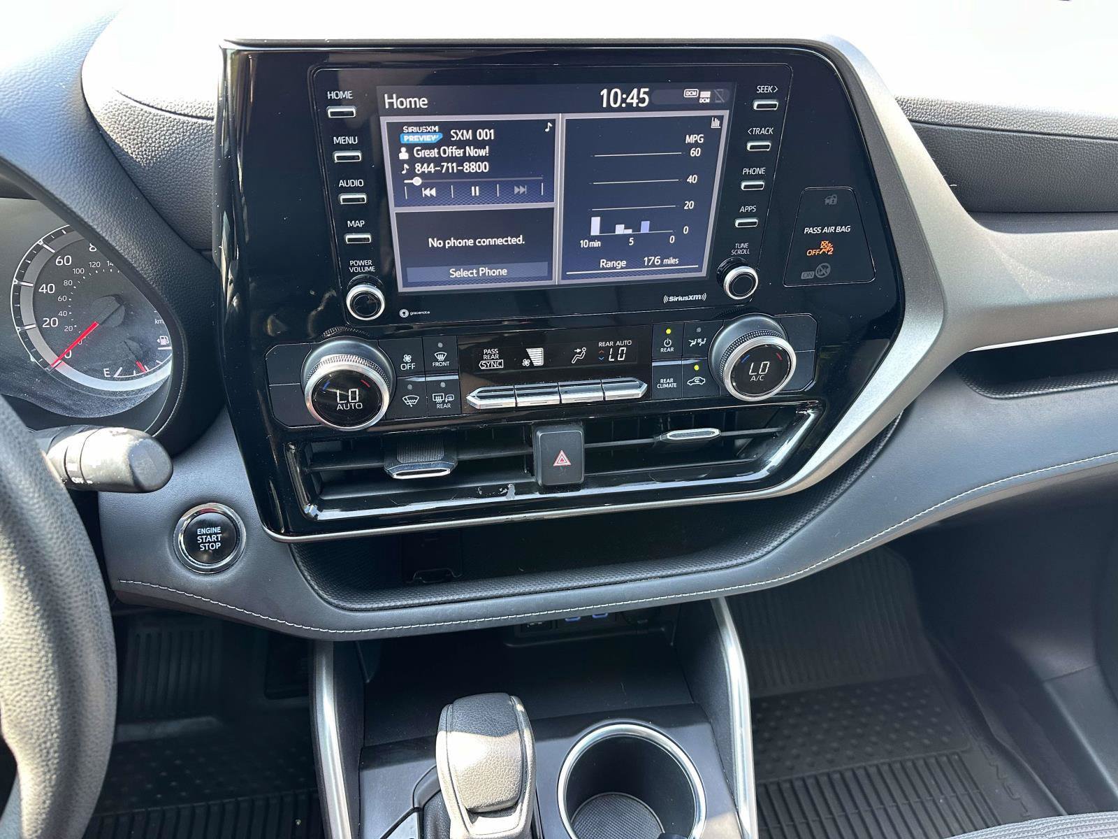 Used 2022 Toyota Highlander L FWD image 16