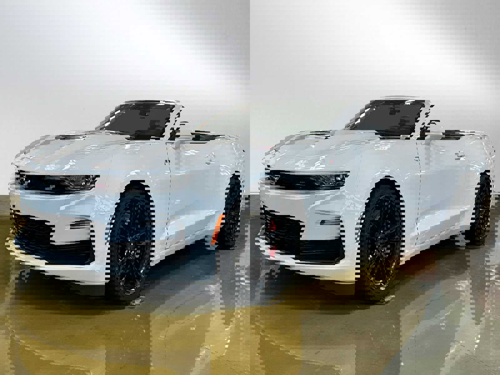 Used 2023 Chevrolet Camaro SS image 3