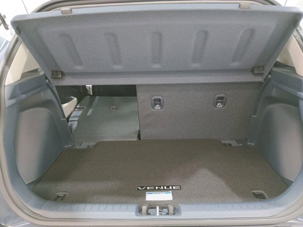 New 2026 Hyundai Venue SEL image 29