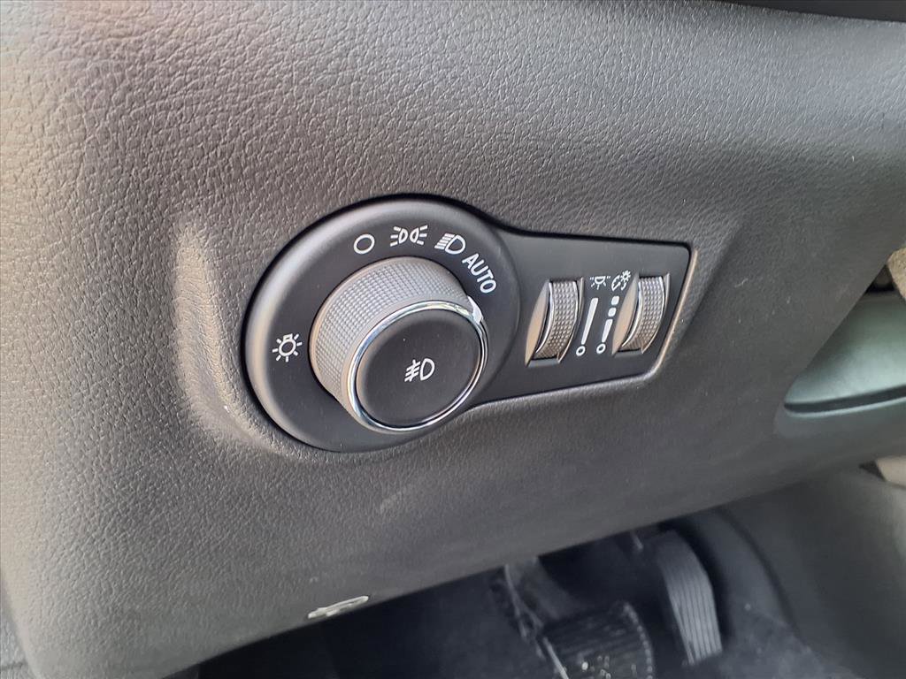 New 2026 Jeep Compass Altitude image 11