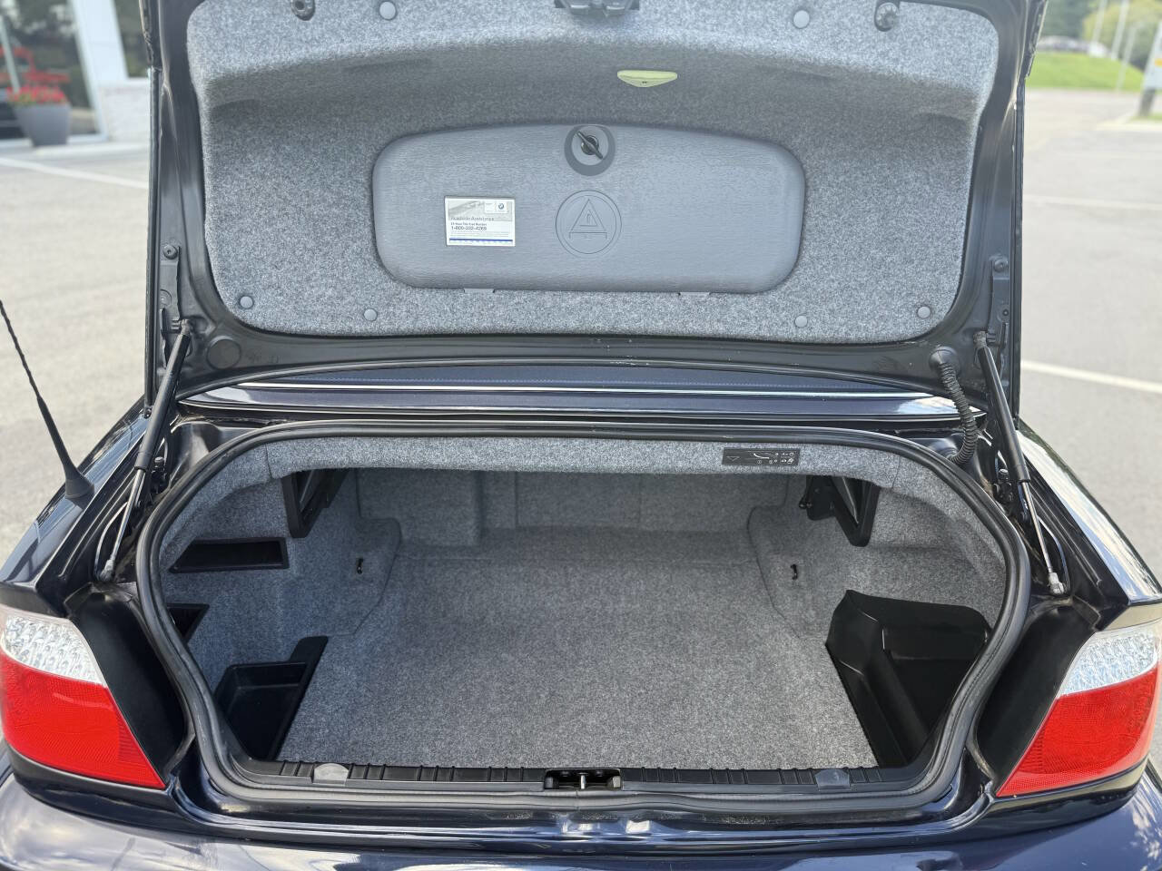 Used 2005 BMW 325Ci Convertible image 26