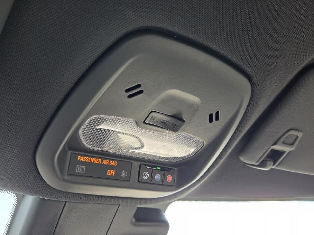Certified 2024 Chevrolet Trax RS FWD image 30