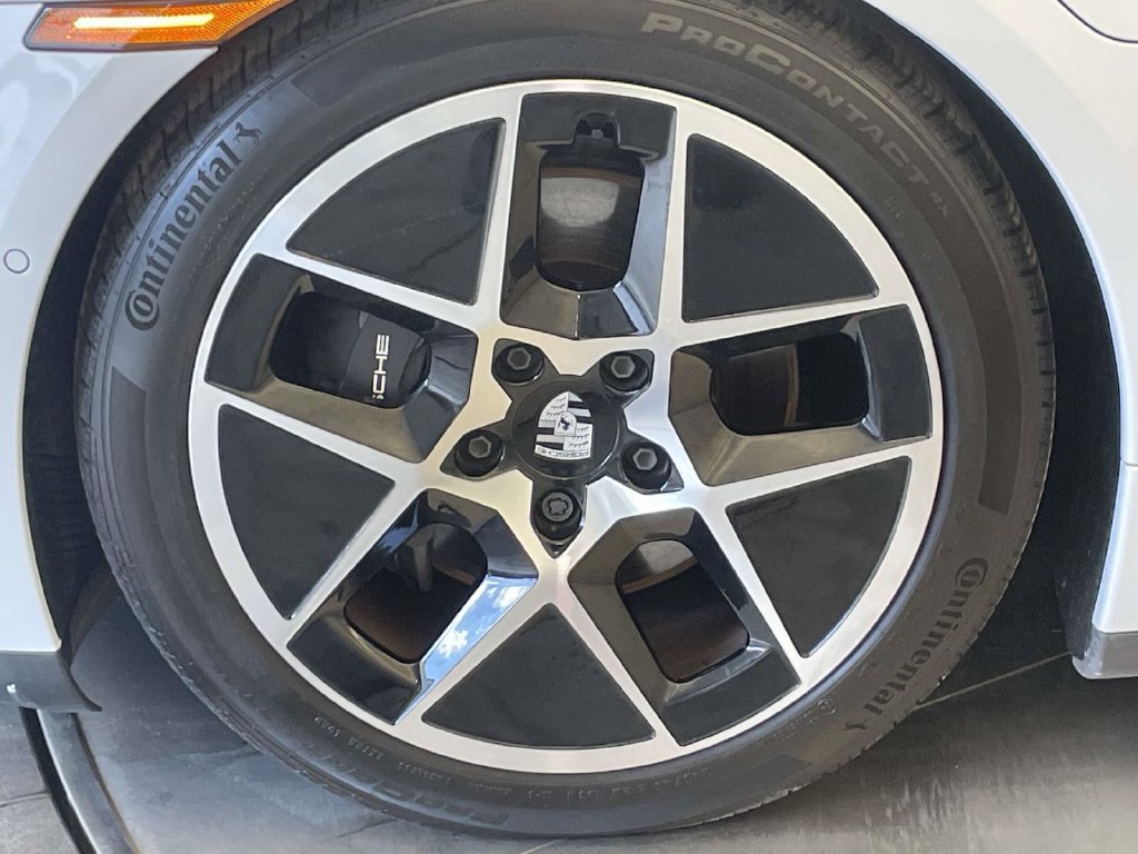 Certified 2025 Porsche Taycan RWD image 11