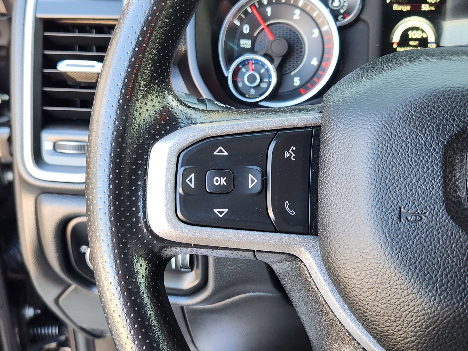 Used 2024 RAM 2500 Tradesman w/ Chrome Appearance Group image 31