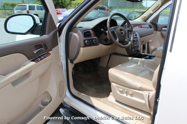 Used 2011 GMC Yukon SLT w/ SLT-2 Equipment Package image 9