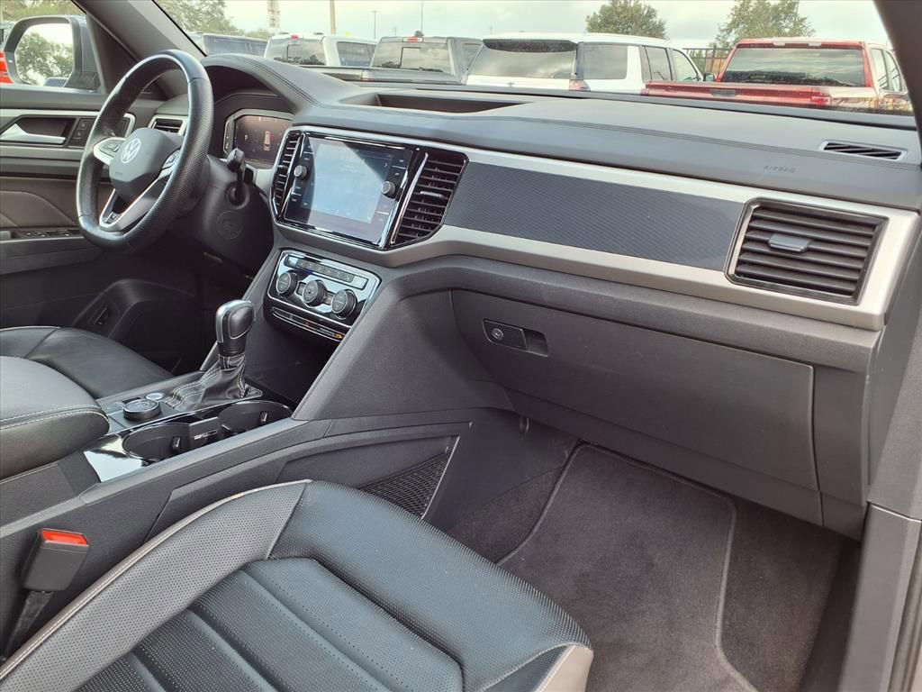 Used 2023 Volkswagen Atlas Cross Sport SEL Premium R-Line image 11