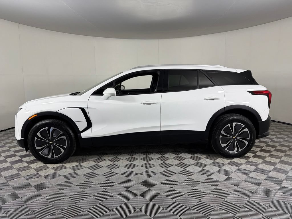 Used 2024 Chevrolet Blazer EV LT AWD/4WD image 11