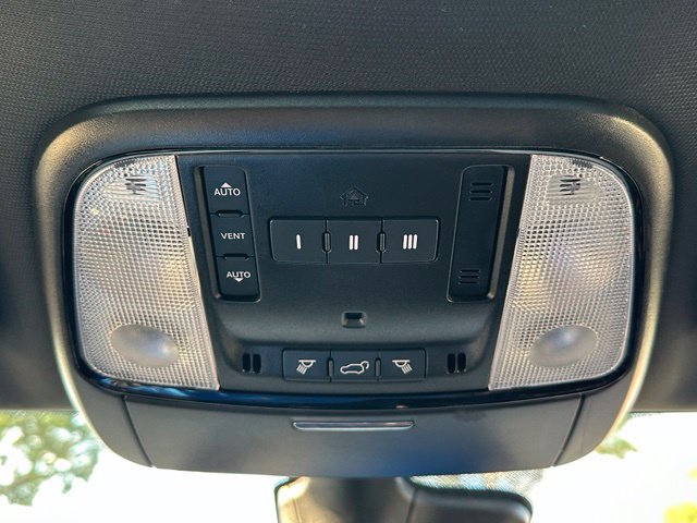 Used 2024 Dodge Durango GT AWD/4WD image 40