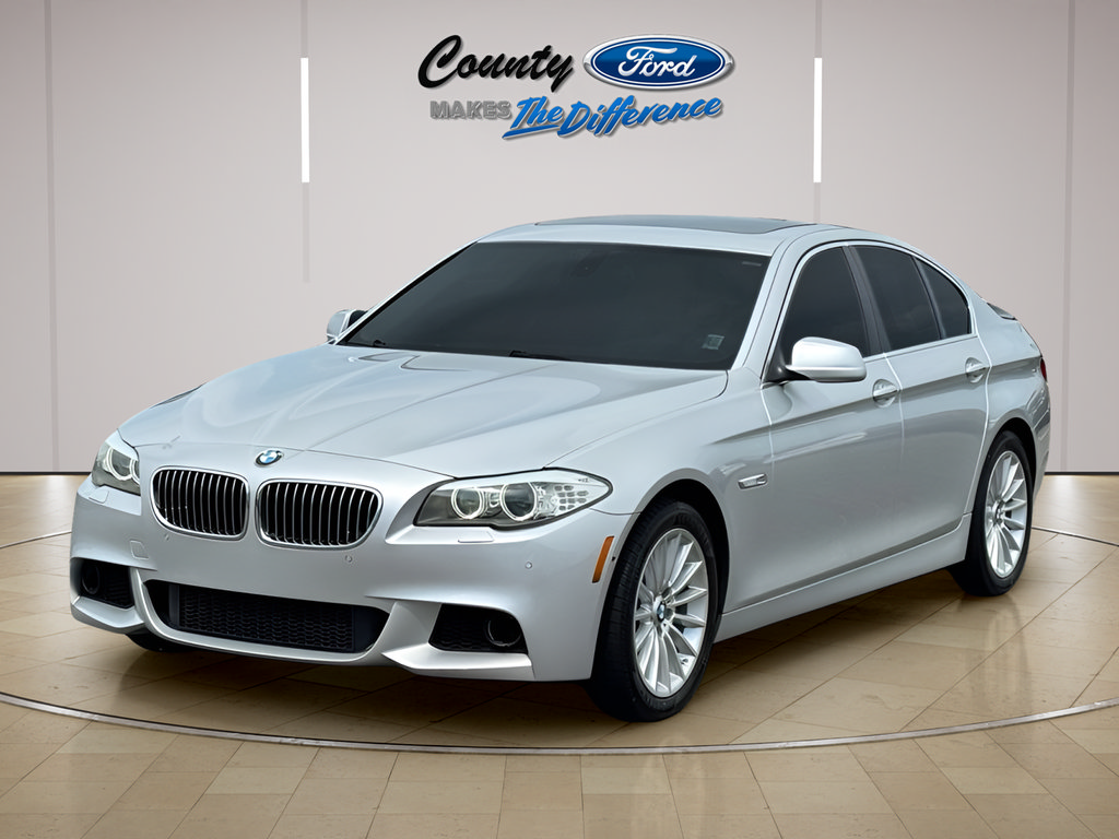 Used 2011 BMW 535i Sedan RWD image 2
