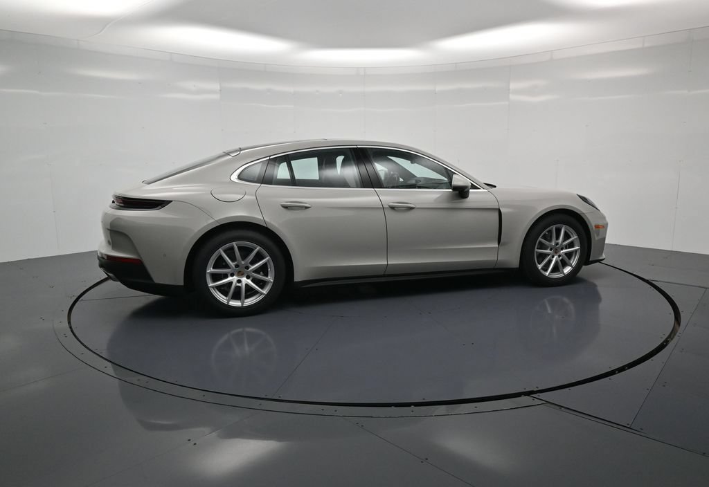 Certified 2026 Porsche Panamera image 31