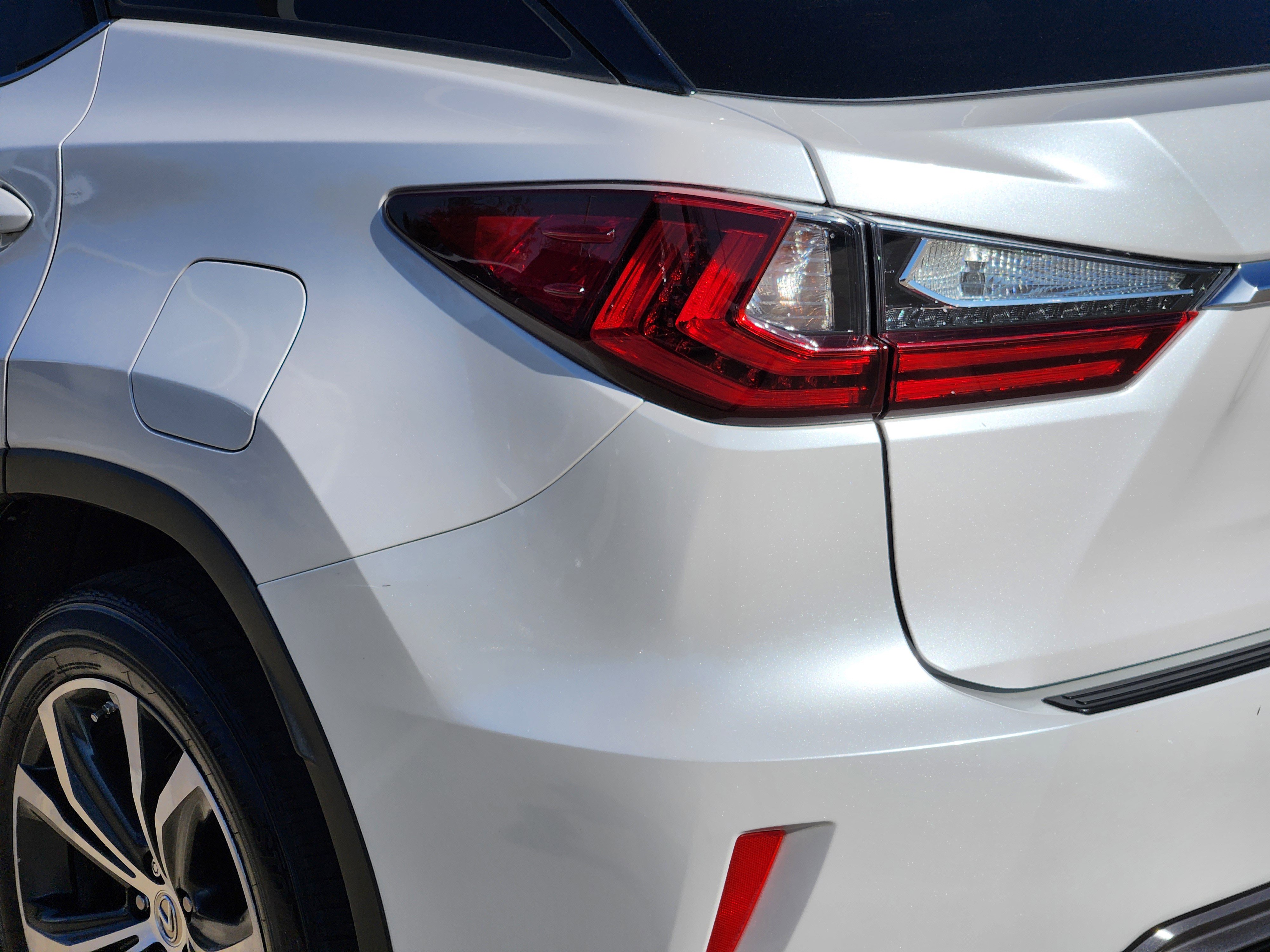 Used 2017 Lexus RX 450h AWD image 5