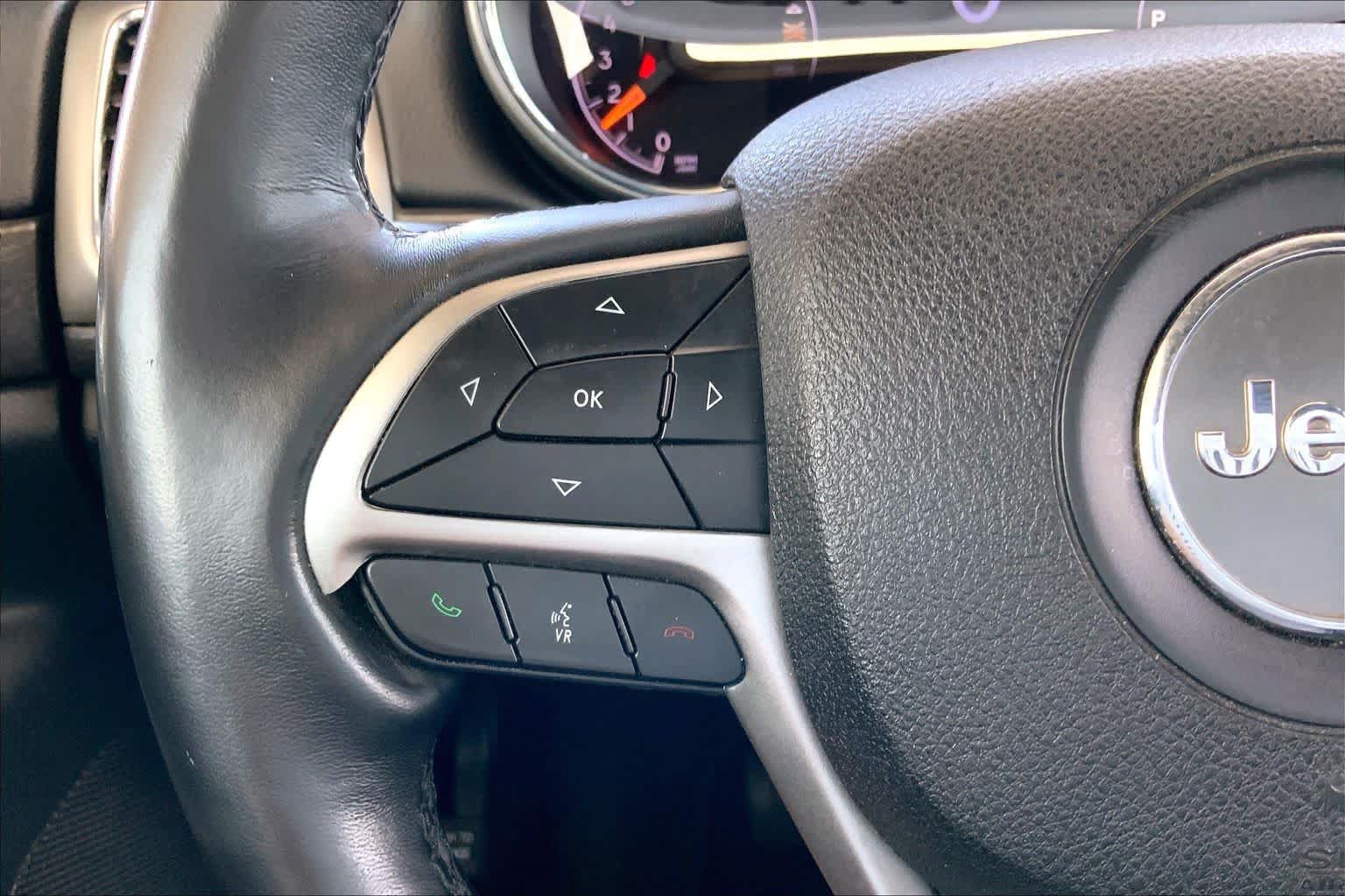 Used 2018 Jeep Grand Cherokee Altitude RWD image 22