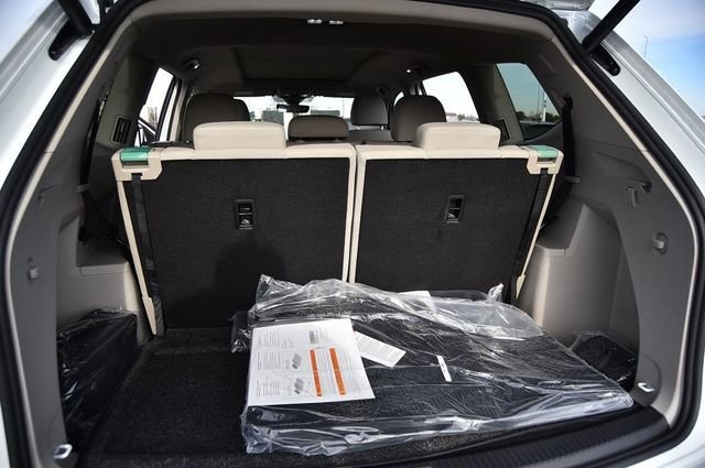 New 2026 Volkswagen Atlas SEL Premium R-Line image 25