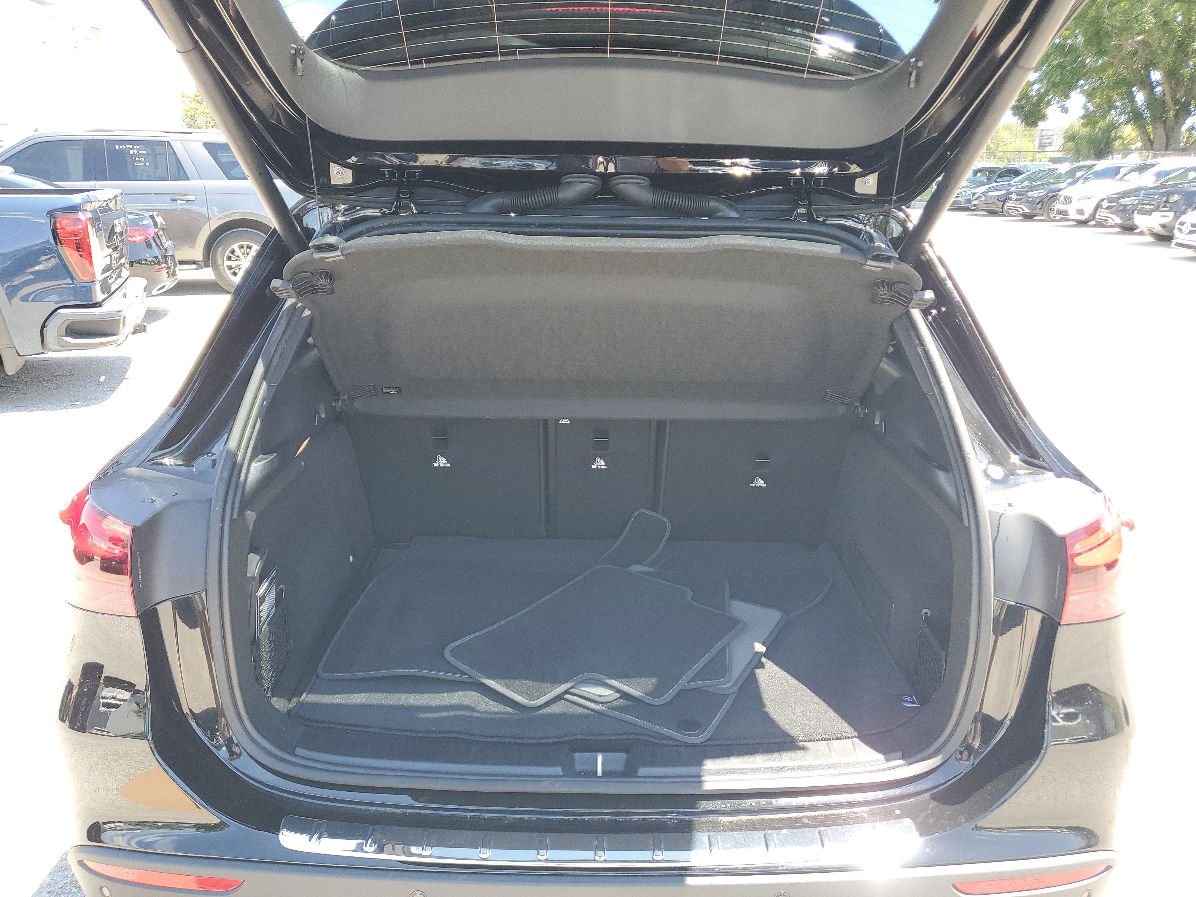 Certified 2025 Mercedes-Benz GLA 250 image 7