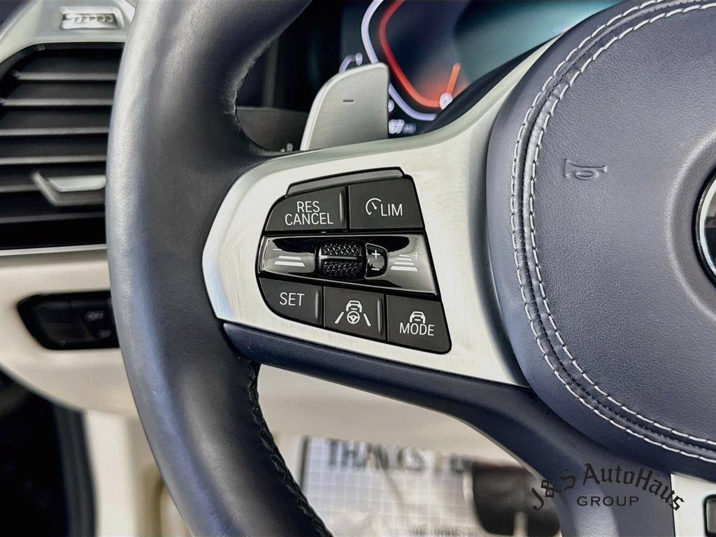 Used 2022 BMW 840i Convertible RWD image 13
