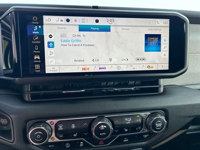 New 2025 Jeep Gladiator Sport image 28