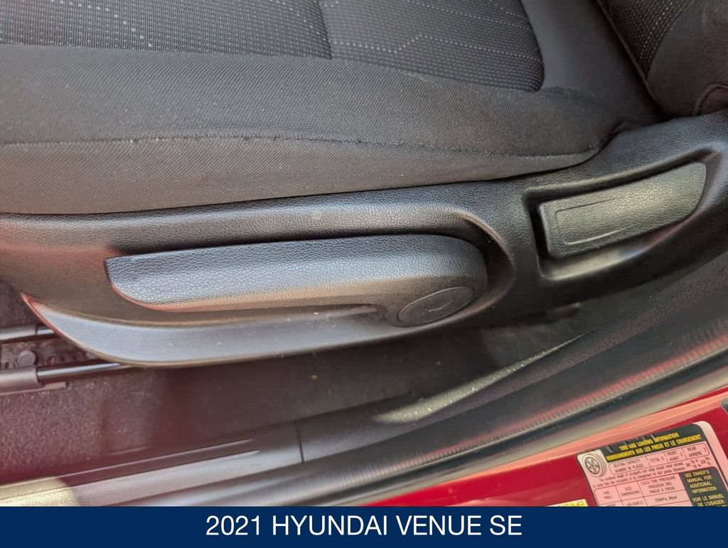 Certified 2021 Hyundai Venue SE FWD image 14