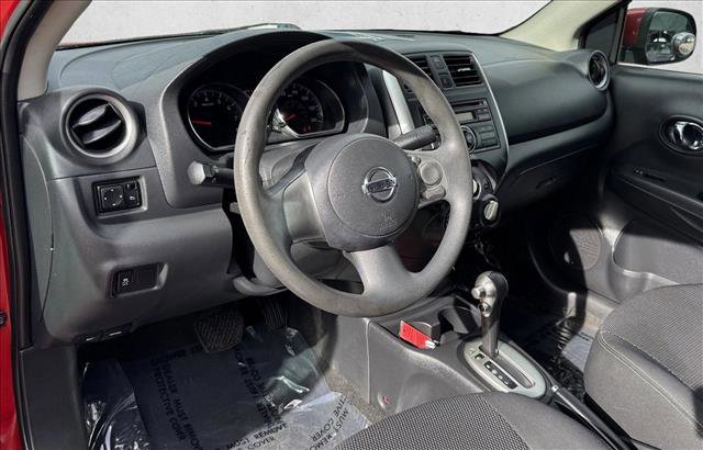 Used 2014 Nissan Versa SV FWD image 11