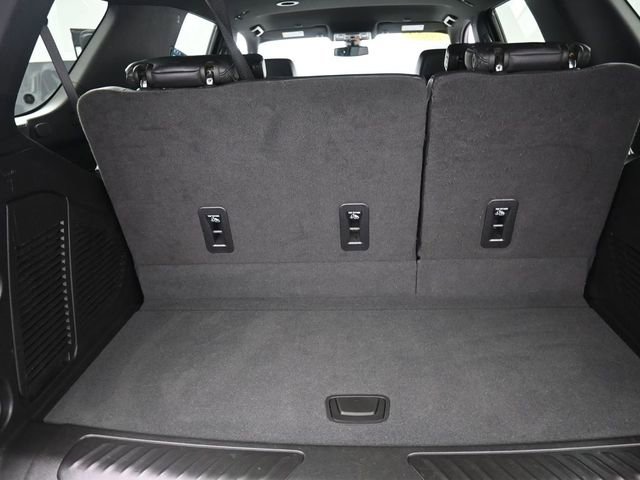 Used 2022 Chevrolet Tahoe LT w/ Luxury Package image 25