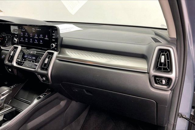 Used 2023 Kia Sorento S FWD image 16