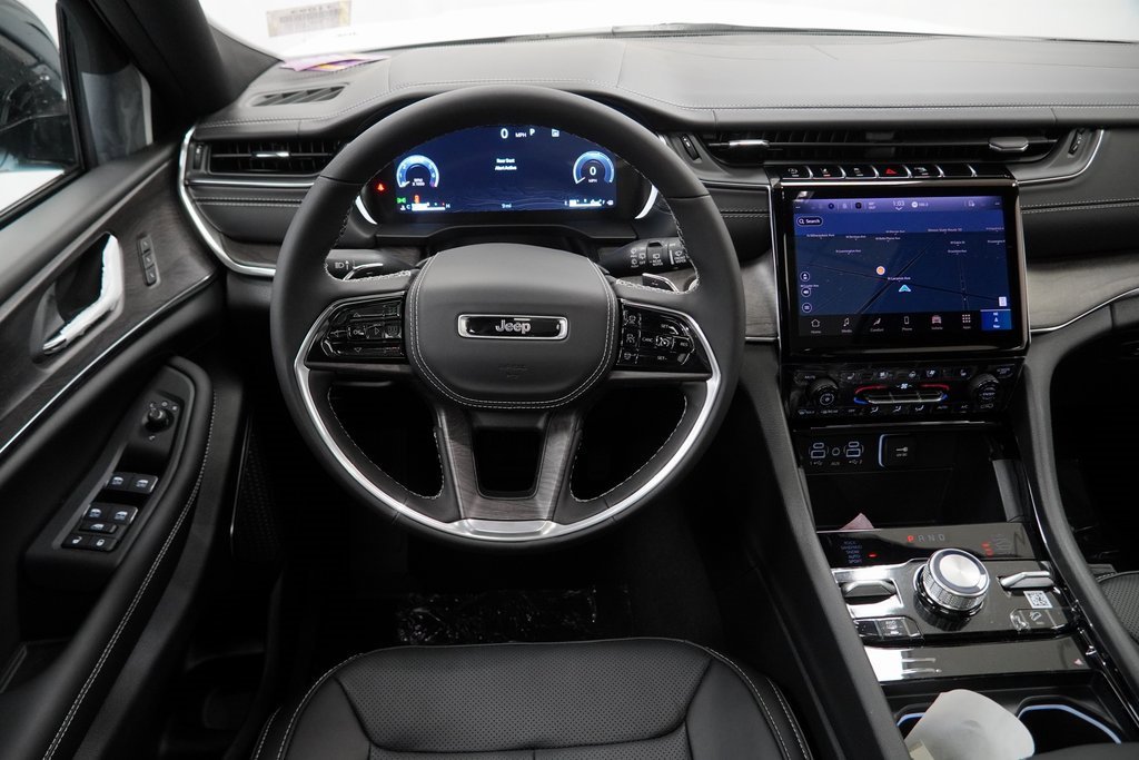 New 2025 Jeep Grand Cherokee Overland image 19