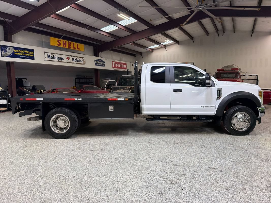 Used 2018 Ford F550 4x4 SuperCab Super Duty image 9