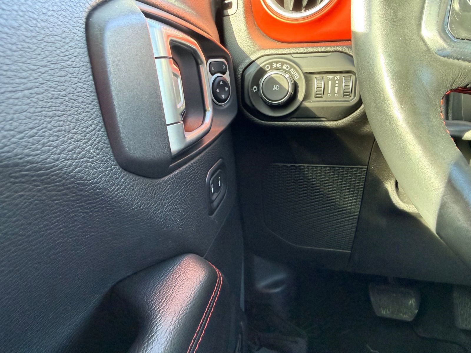 Used 2019 Jeep Wrangler Unlimited Rubicon image 26