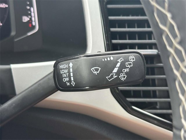 Certified 2022 Volkswagen Atlas Cross Sport SE image 26