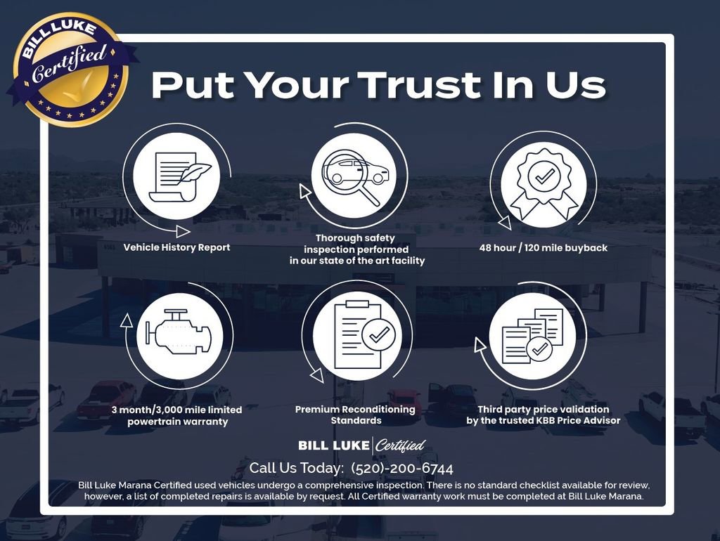 Used 2025 Ford Bronco Badlands image 2