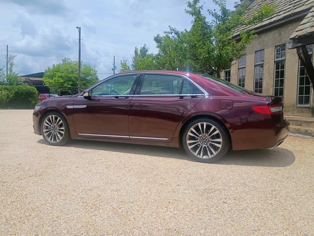 Used 2017 Lincoln Continental Select w/ Climate Package AWD/4WD image 7