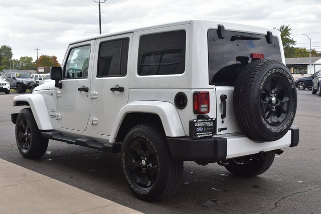 Used 2016 Jeep Wrangler Unlimited Sahara w/ Dual Top Group image 10