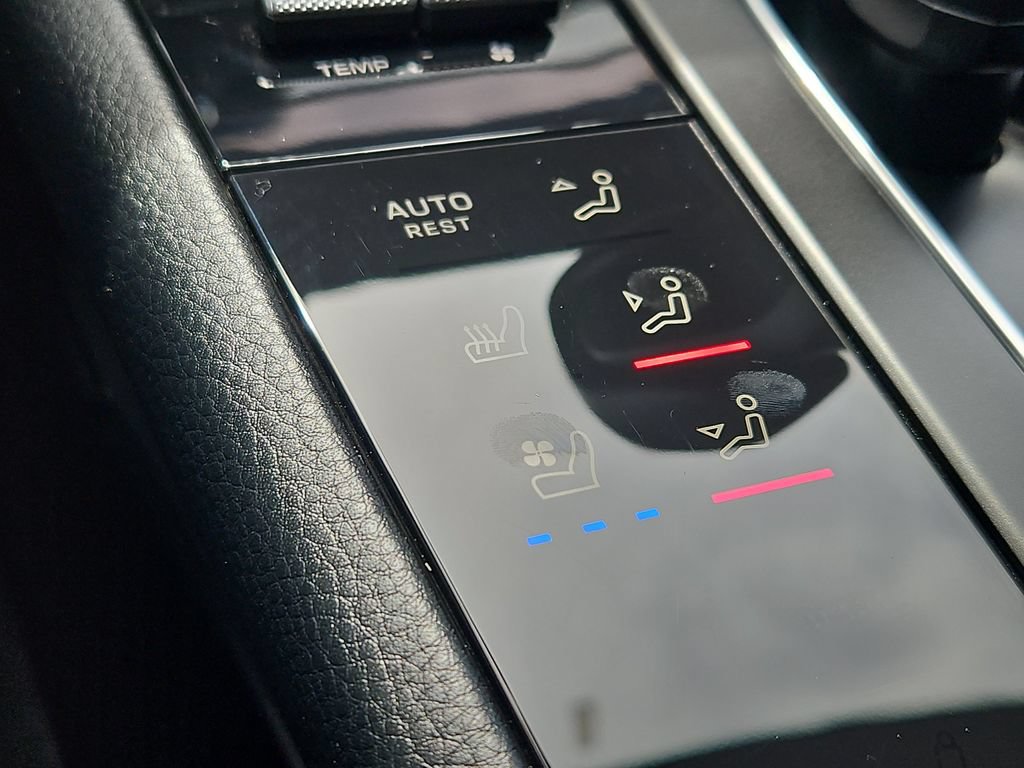 Certified 2026 Porsche Macan AWD/4WD image 24