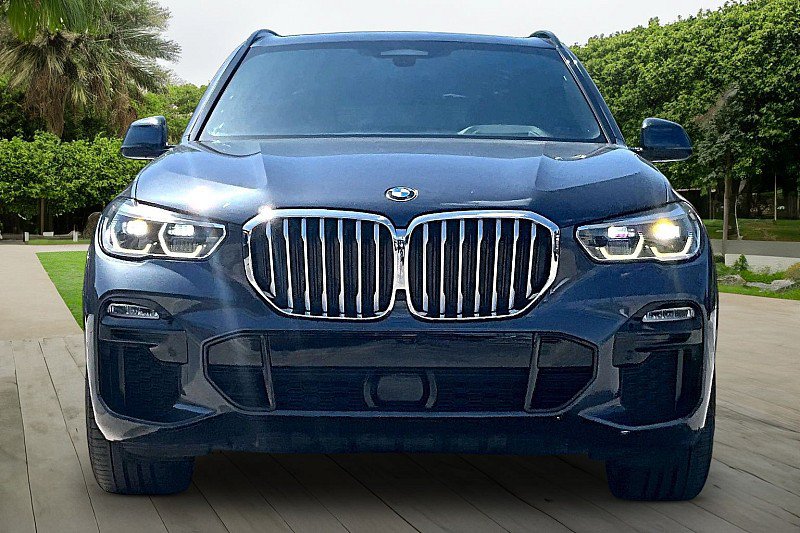 Used 2019 BMW X5 xDrive50i w/ M Sport Package AWD/4WD image 3