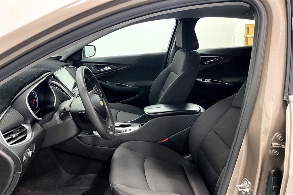 Used 2023 Chevrolet Malibu LT w/ Driver Confidence Package FWD image 24