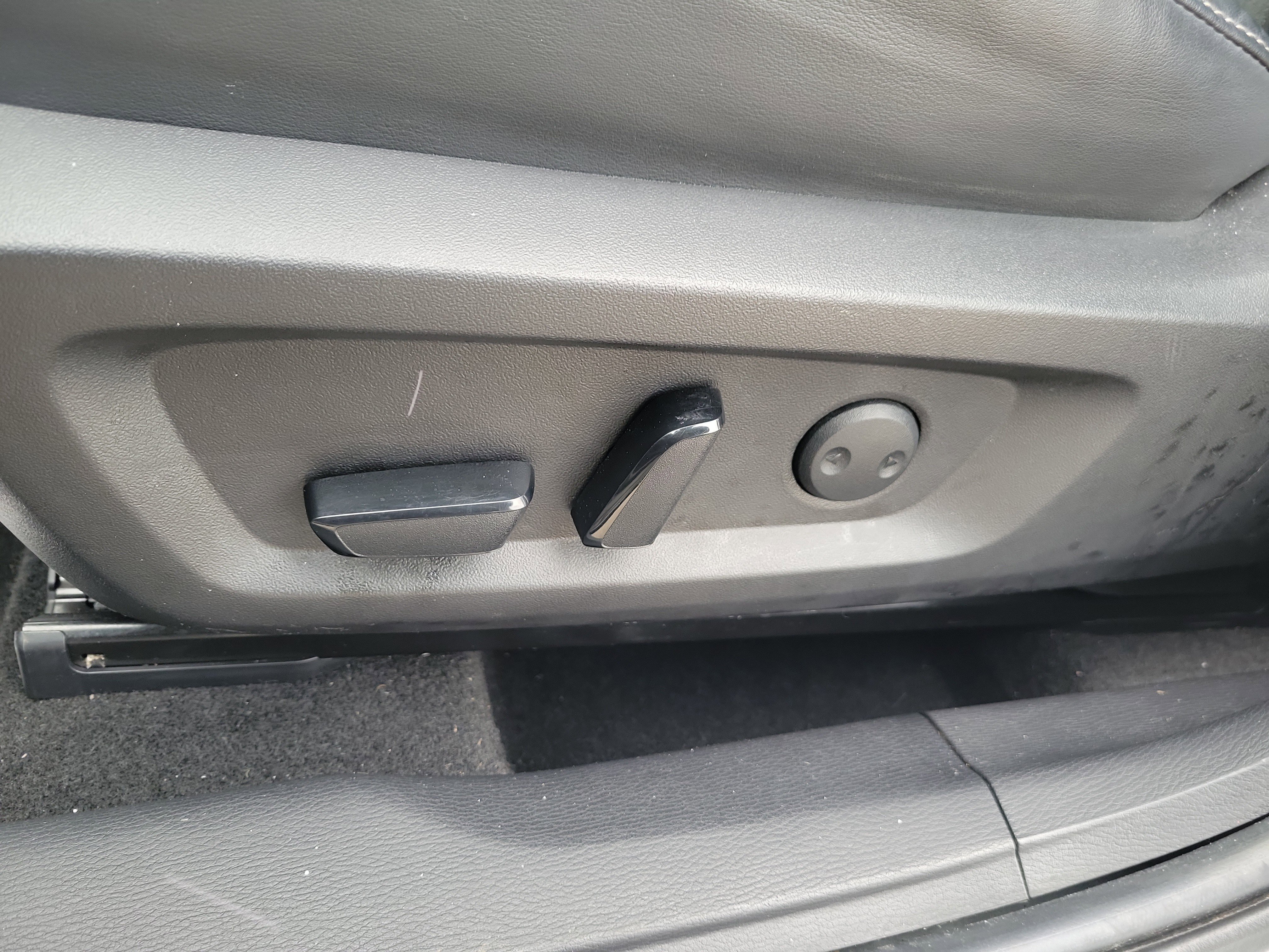 Used 2022 Mitsubishi Outlander SE image 17