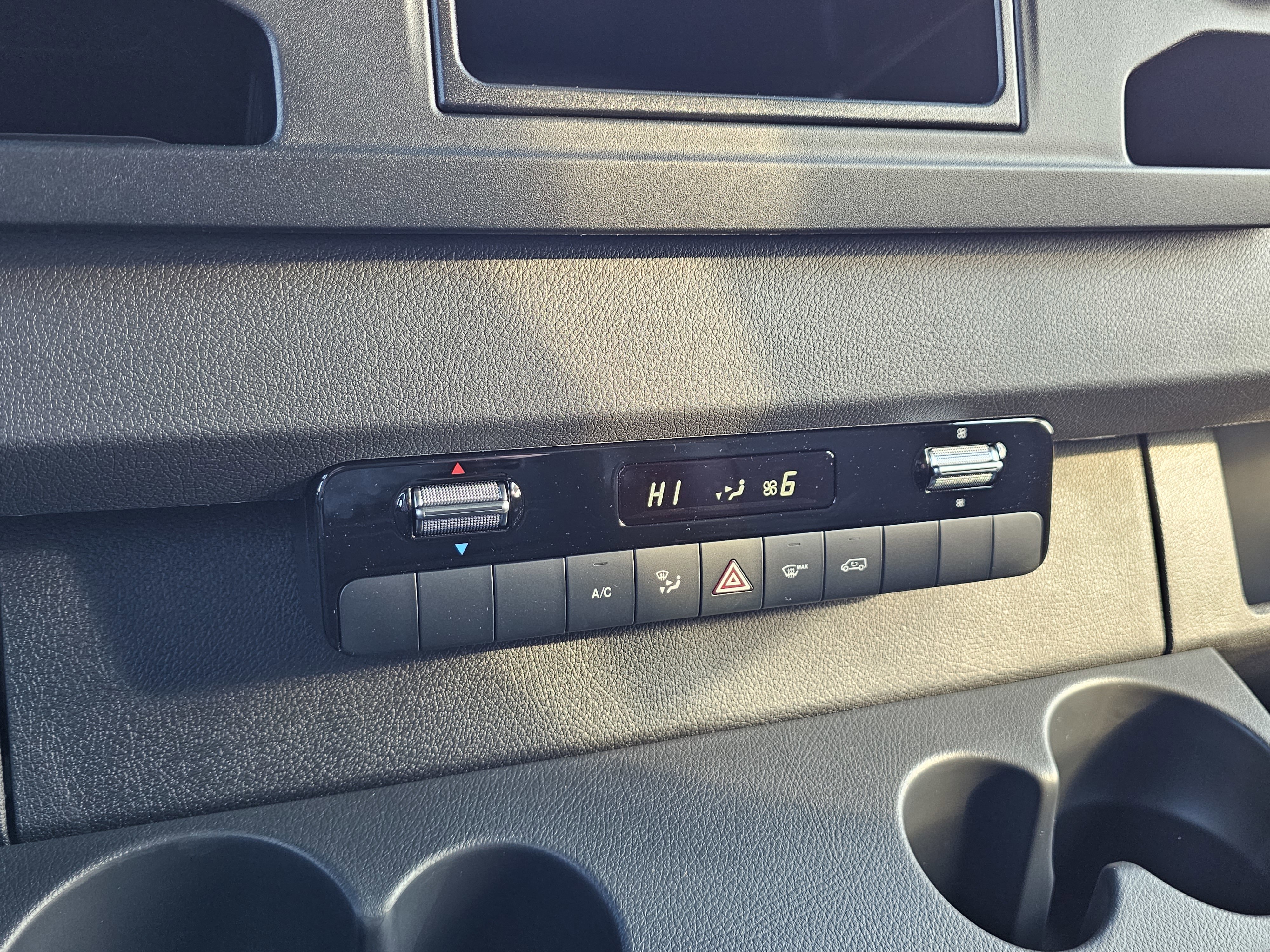 New 2025 Mercedes-Benz Sprinter 2500 image 33