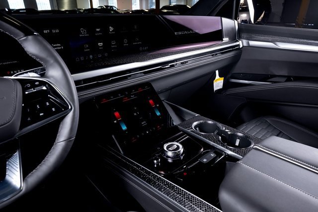 Used 2025 Cadillac Escalade V image 26