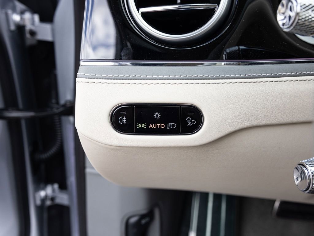 New 2026 Bentley Flying Spur Plug-In Hybrid AWD/4WD image 35