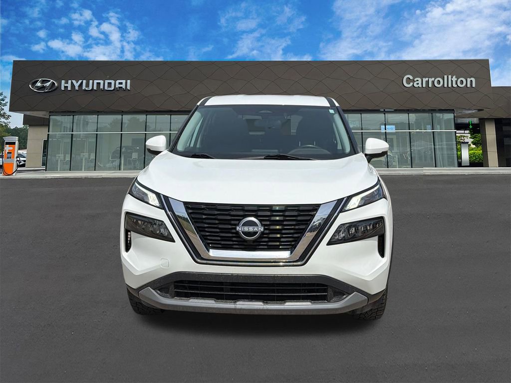 Used 2022 Nissan Rogue S AWD/4WD image 2