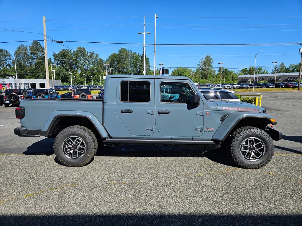 New 2026 Jeep Gladiator Rubicon w/ Steel Power Dome Hood Package AWD/4WD image 6