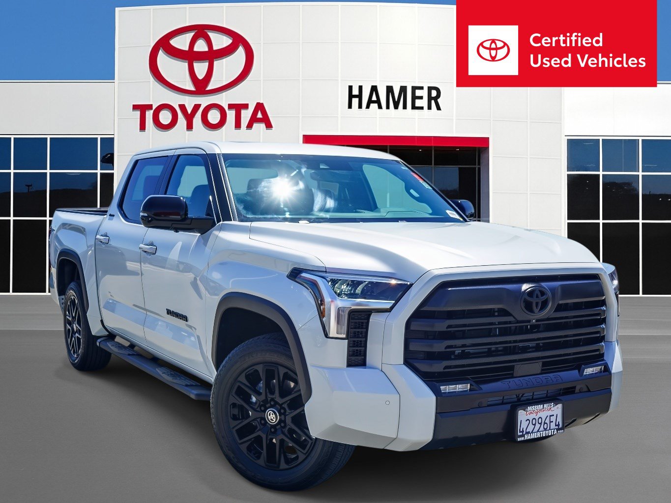 Certified 2025 Toyota Tundra Limited AWD/4WD image 1