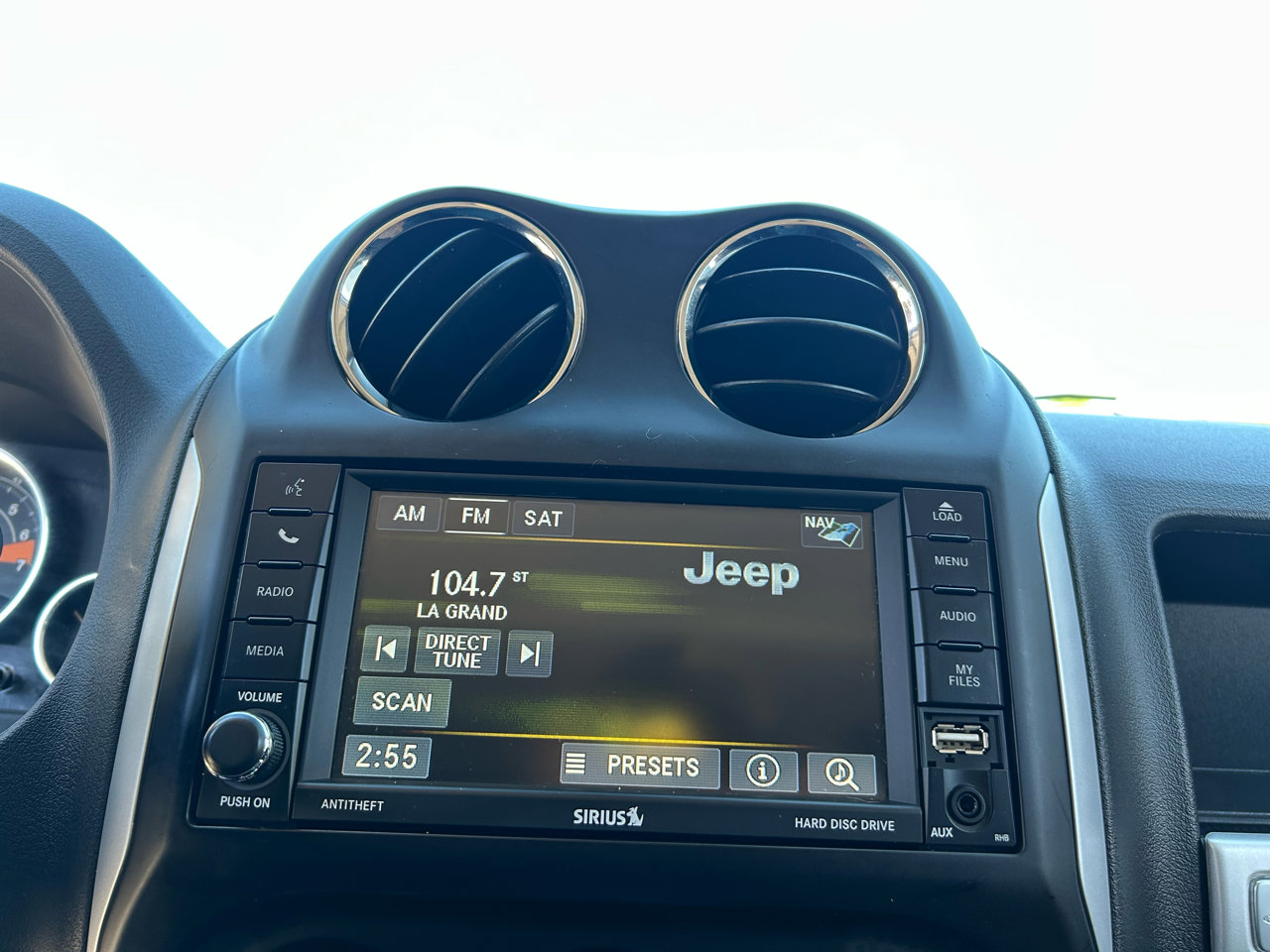 Used 2017 Jeep Compass High Altitude image 12