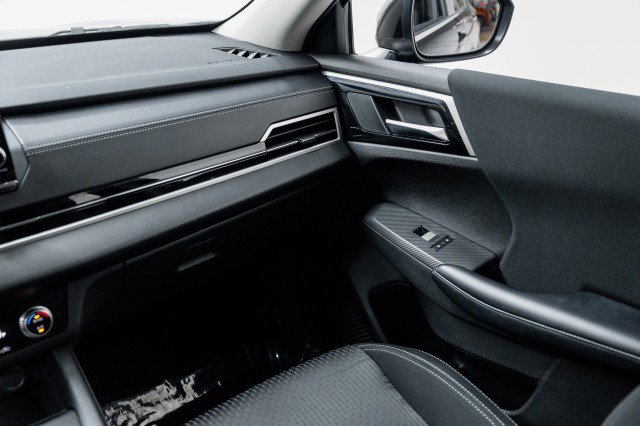 Used 2022 Mitsubishi Outlander ES image 30