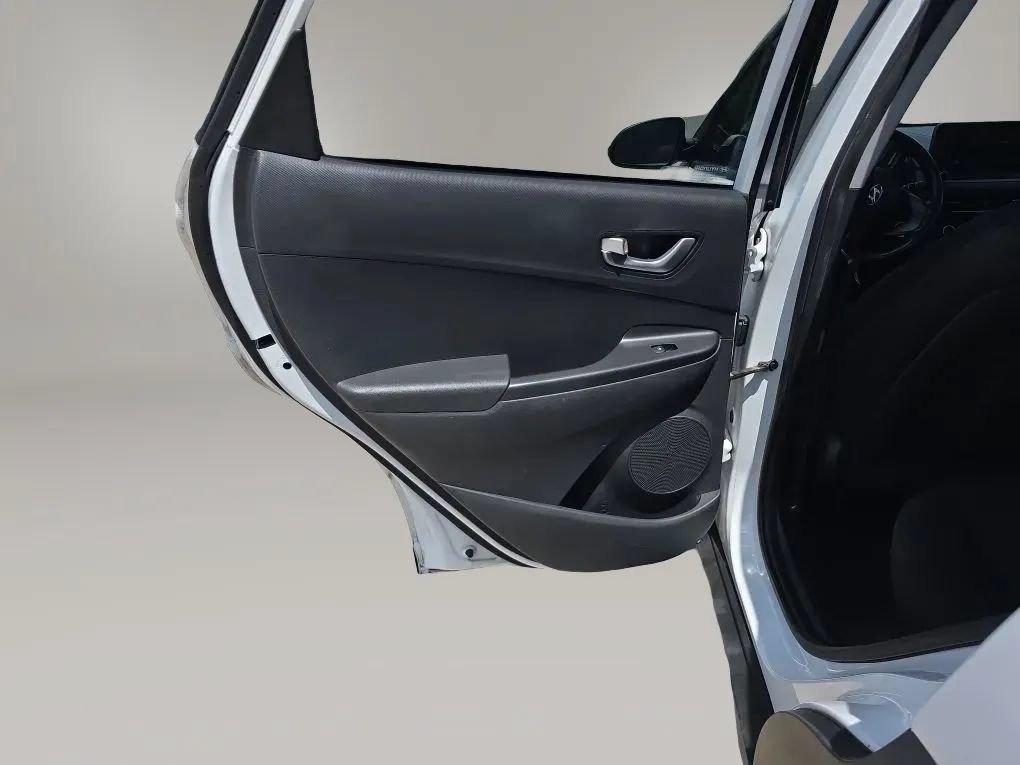 Used 2022 Hyundai Kona SEL w/ Convenience Package FWD image 39