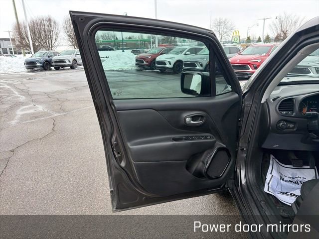 Used 2017 Jeep Renegade Altitude w/ Safety & Security Group (ALP) image 29