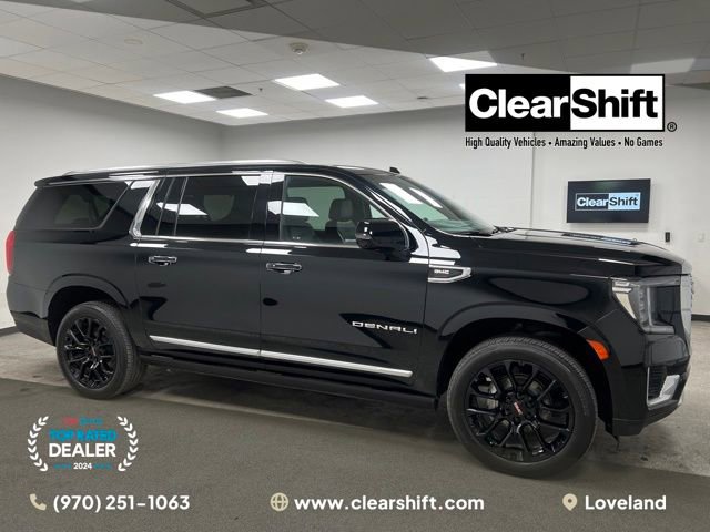 Used 2022 GMC Yukon XL Denali AWD/4WD image 1