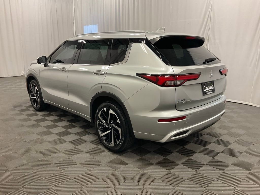 Used 2022 Mitsubishi Outlander SEL AWD/4WD image 4