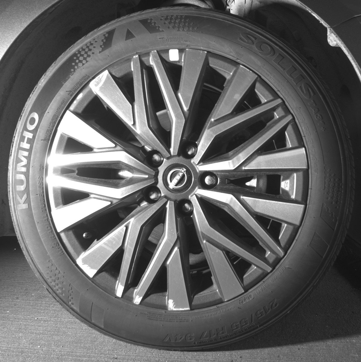 Used 2025 Nissan Altima 2.5 SV FWD image 13