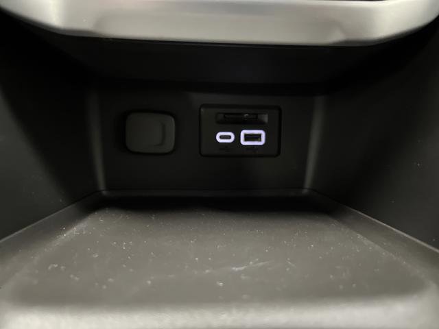 Used 2023 GMC Acadia SLE w/ Infotainment Package image 23